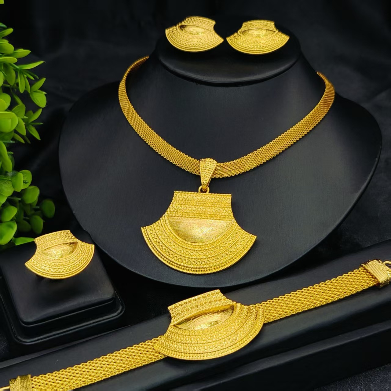 축복받은 시계줄 목걸이 팔찌 귀걸이 반지 4종 세트 여 - Fine Jewelry Watches Women 리뷰 및 가격